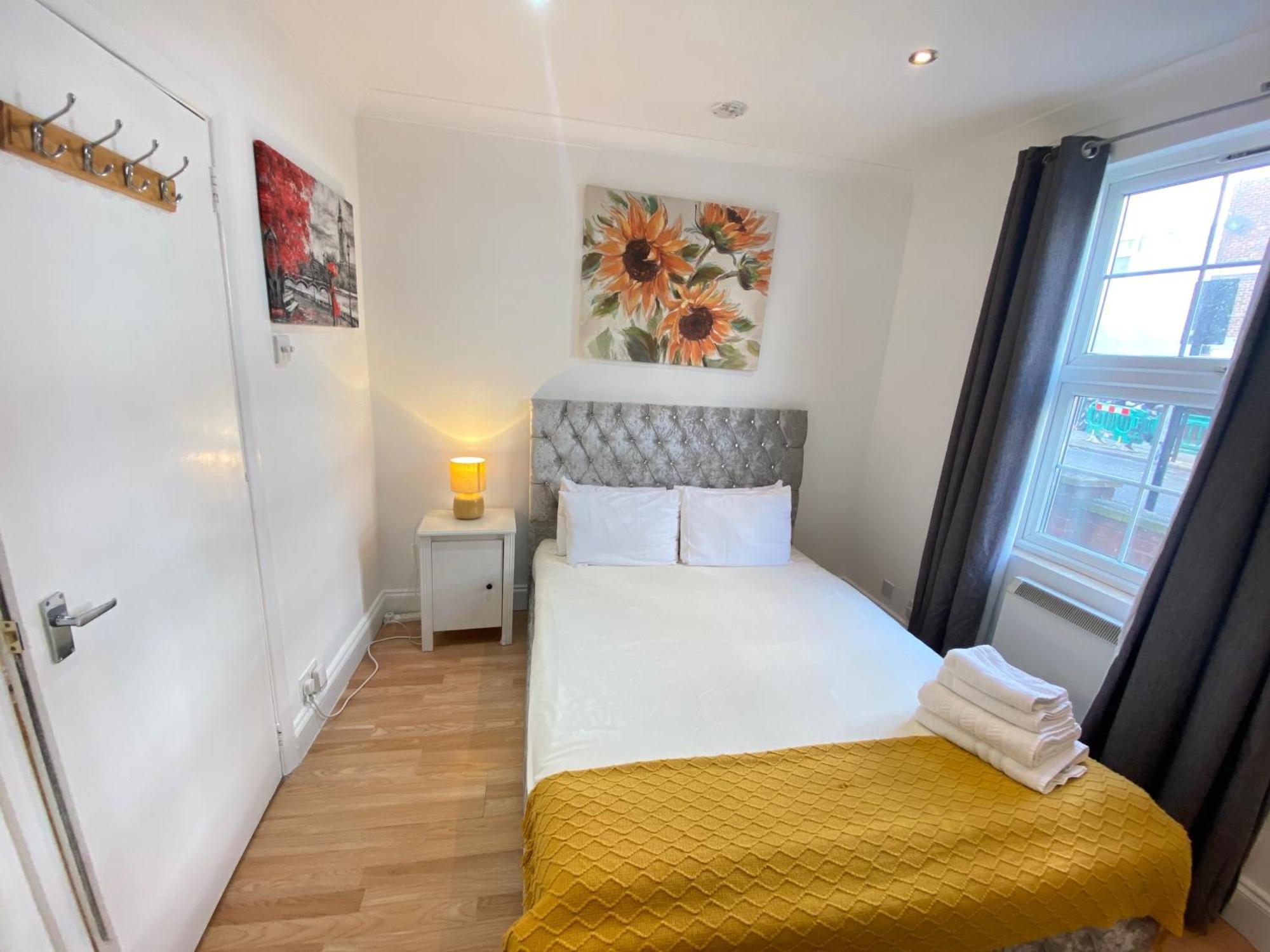 Appartement Impeccable 2-bed In Londres